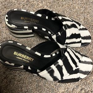 Burberry zebra shoes